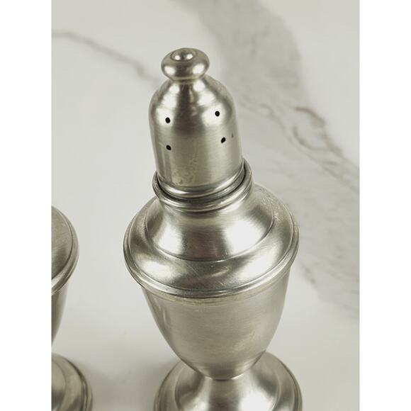 International Pewter Salt & Pepper Shakers 4 3/4" Glass Lined Eagle Mark x2 - Picture 4 of 16